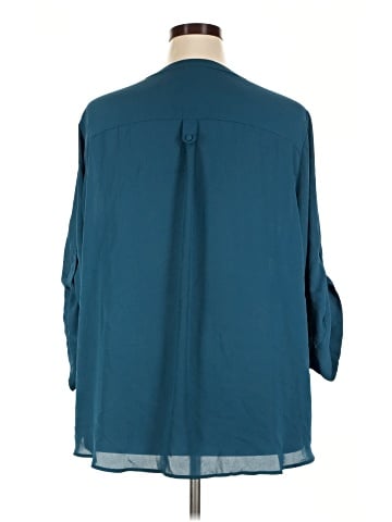 Torrid 3/4 Sleeve T-Shirt (view 2)