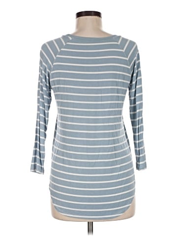 American Eagle Outfitters 3/4 Sleeve T-Shirt (view 2)