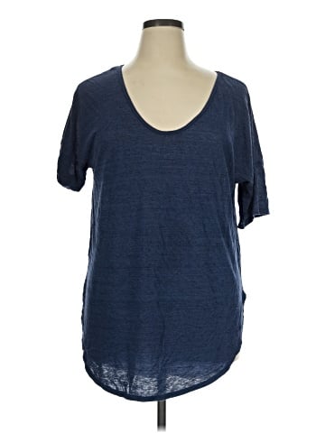 Old Navy Short Sleeve T-Shirt (view 1)