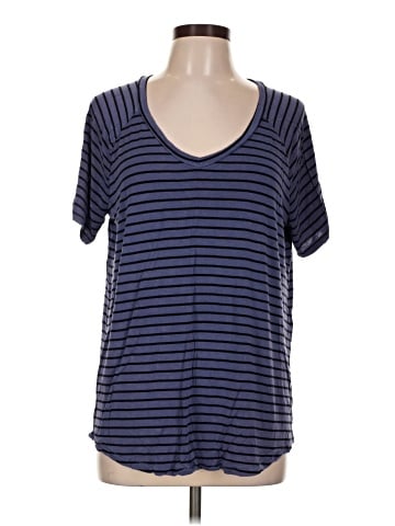 American Eagle Outfitters Short Sleeve T-Shirt (view 1)