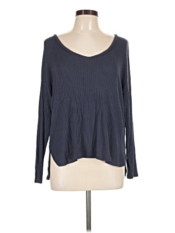 American Eagle Outfitters Long Sleeve T-Shirt (view 1)