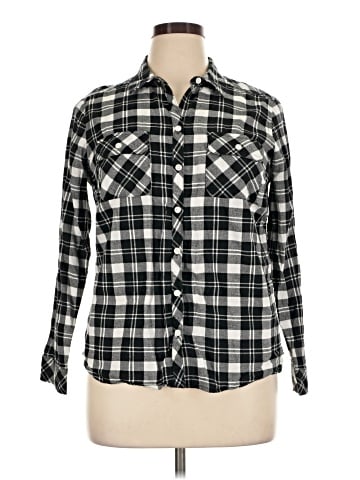 Croft & Barrow Long Sleeve Button-Down Shirt (view 1)