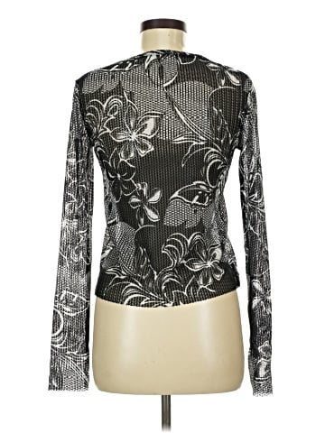 Trafaluc by Zara Long Sleeve T-Shirt (view 2)