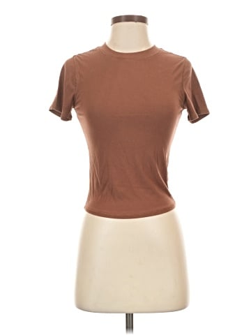 Vuori Short Sleeve Top (view 1)