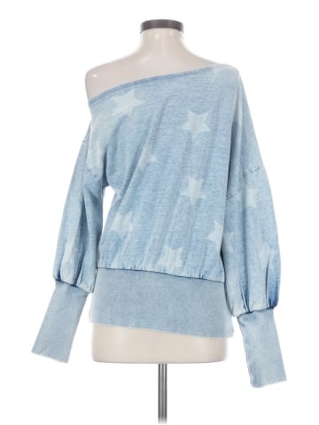 Venus Pullover Sweater (view 2)