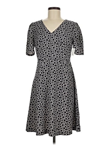 Lark & Ro Casual Dress (view 1)
