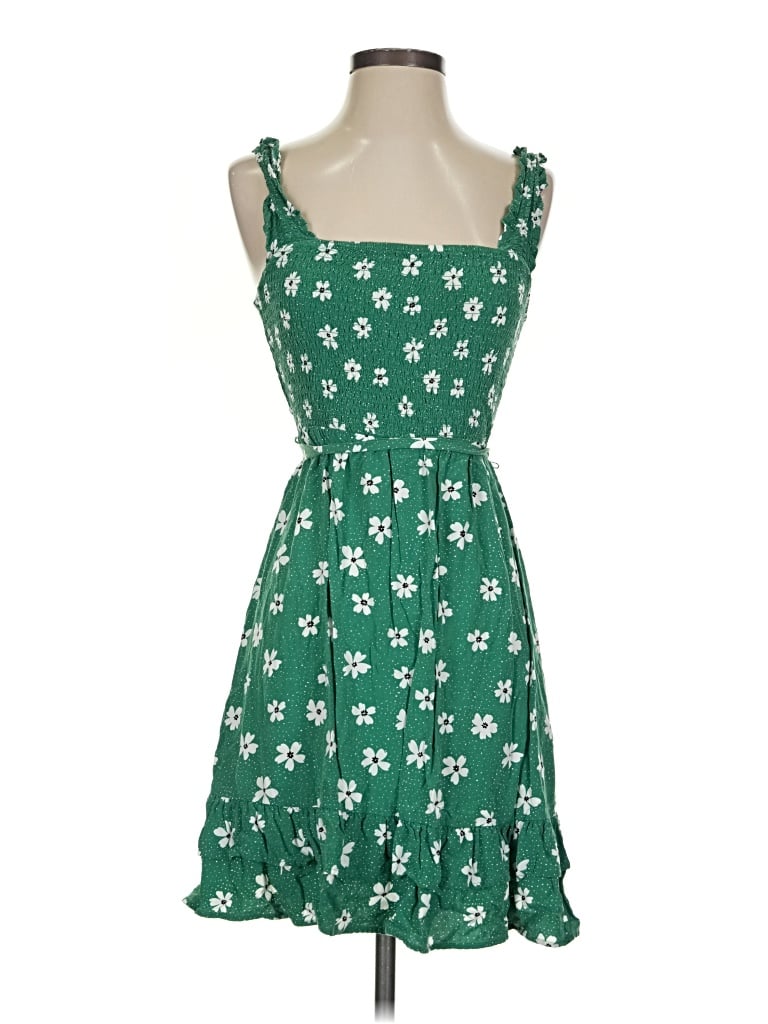 Pre-owned Les Serein Casual Dress In Green