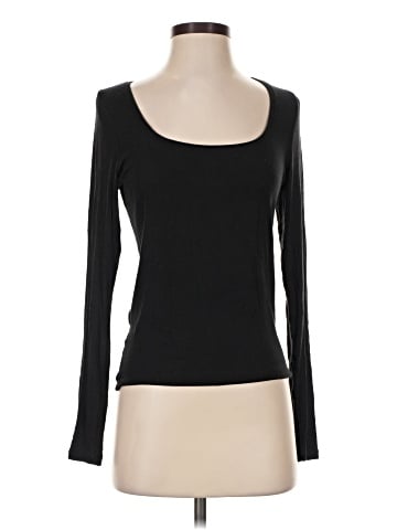 Victoria's Secret Long Sleeve T-Shirt (view 1)