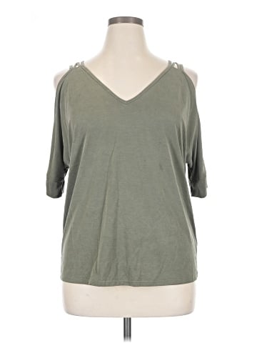 Green Envelope 3/4 Sleeve Top (view 1)