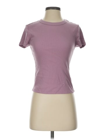 Old Navy Active T-Shirt (view 1)