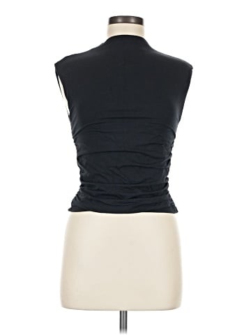 Abercrombie & Fitch Sleeveless T-Shirt (view 1)