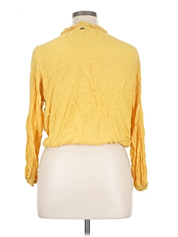 O'Neill 3/4 Sleeve Blouse (view 2)