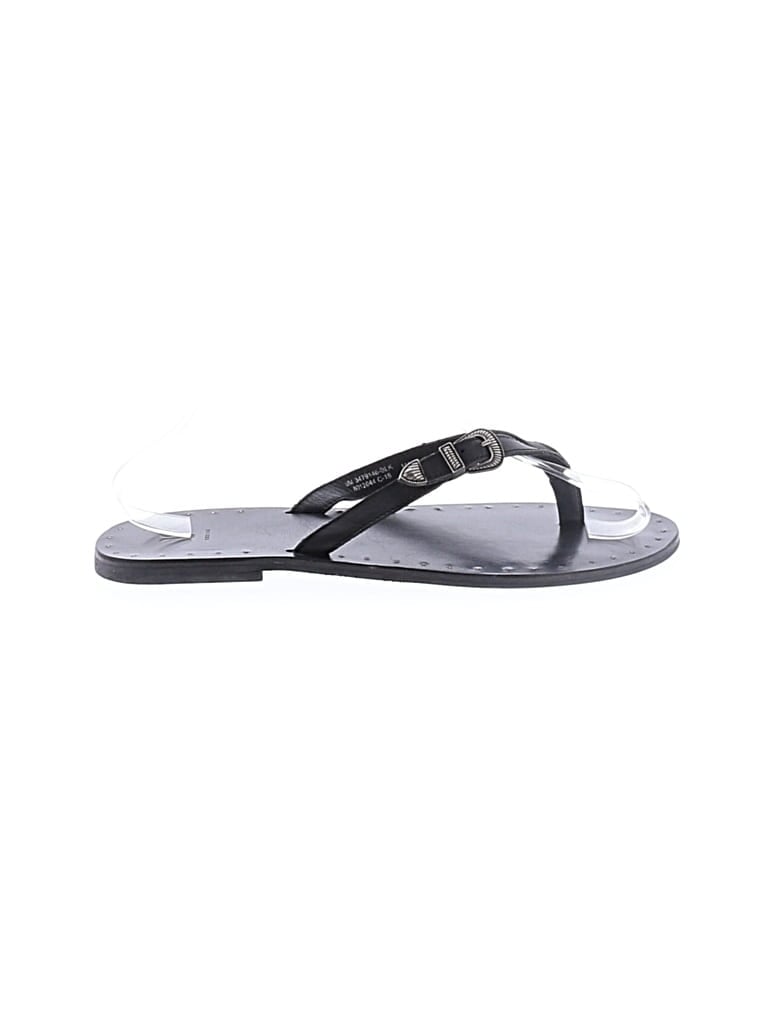 Pre-owned Frye Flip Flops In Gray