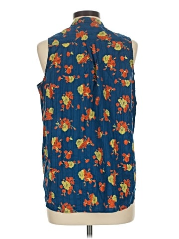 Woolrich Sleeveless Button-Down Shirt (view 2)