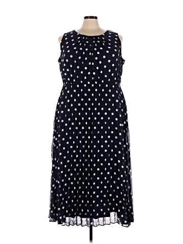 Sandra Darren Casual Dress (view 1)