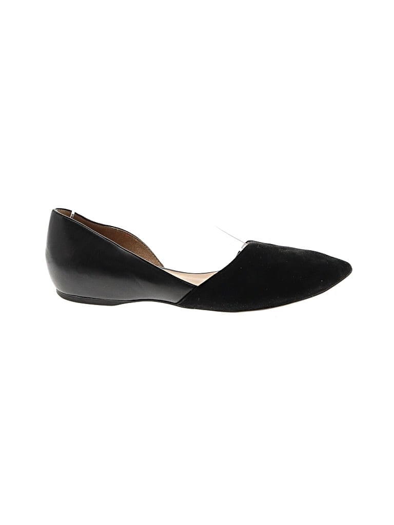 Pre-owned Naturalizer Flats In Black