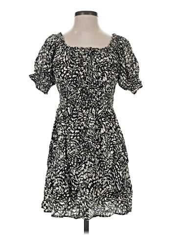H&M Casual Dress (view 1)