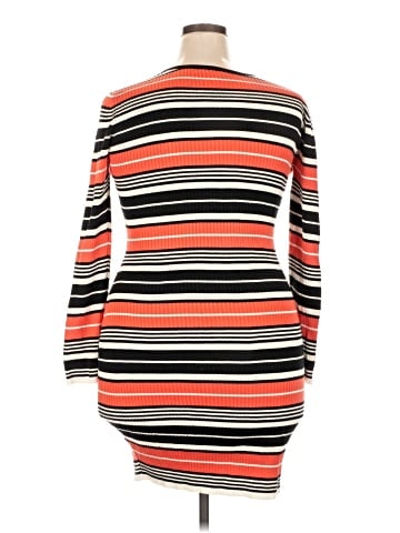 No Boundaries Casual Dress (view 2)