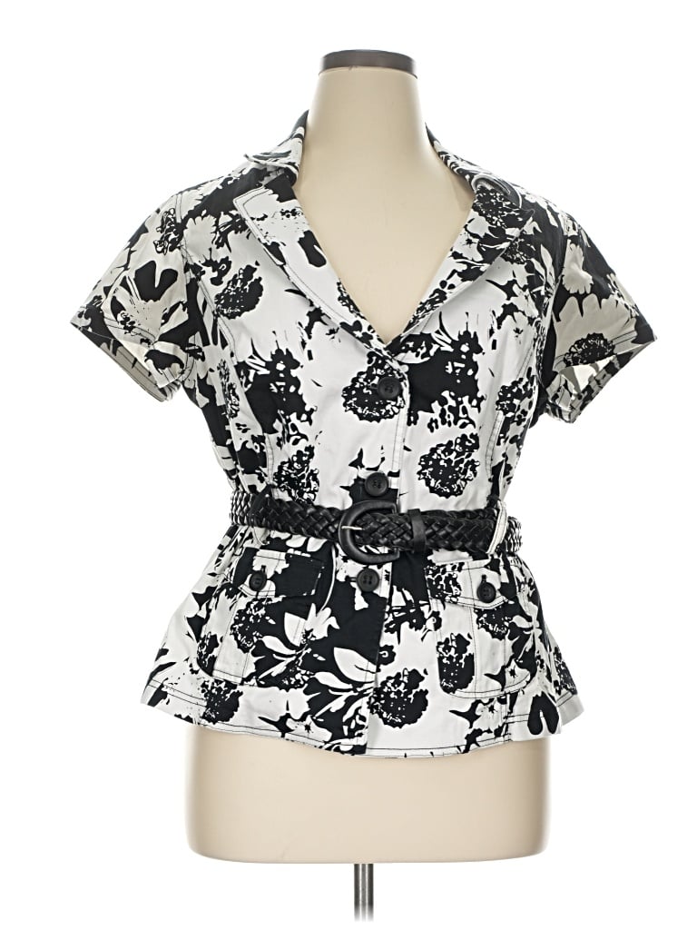 Pre-owned Harve Benard Vest In Ivory