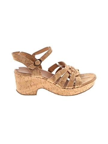 Baretraps Wedges (view 1)