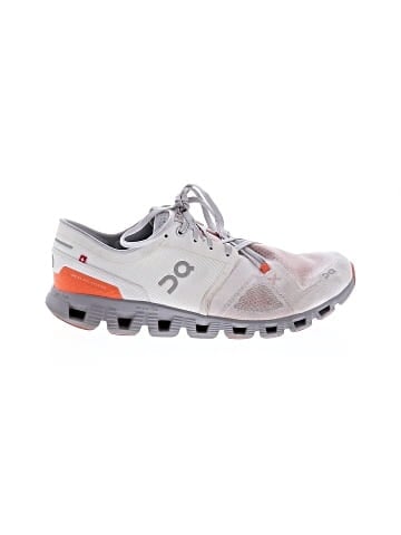 On Cloud Sneakers (view 1)