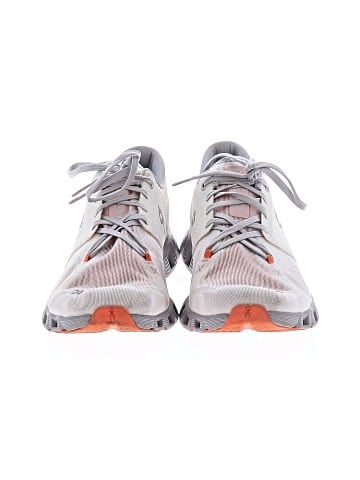 On Cloud Sneakers (view 2)