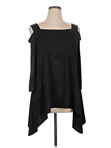 Cover Charge 3/4 Sleeve Top (view 1)