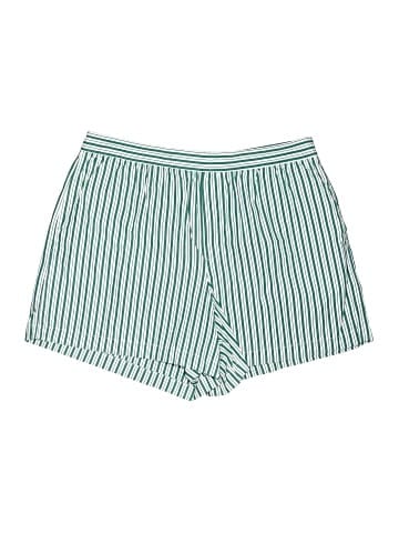 Gap Shorts (view 1)