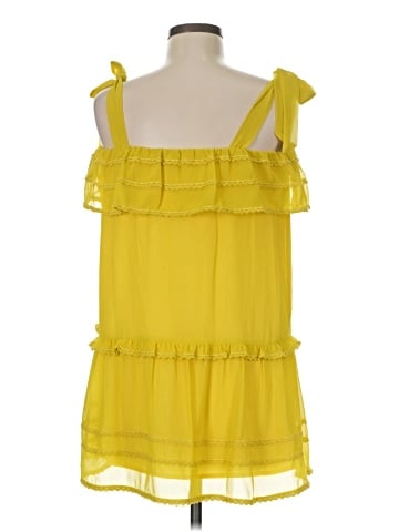 TOBI Sleeveless Blouse (view 2)