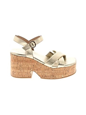 Bernardo Wedges (view 1)