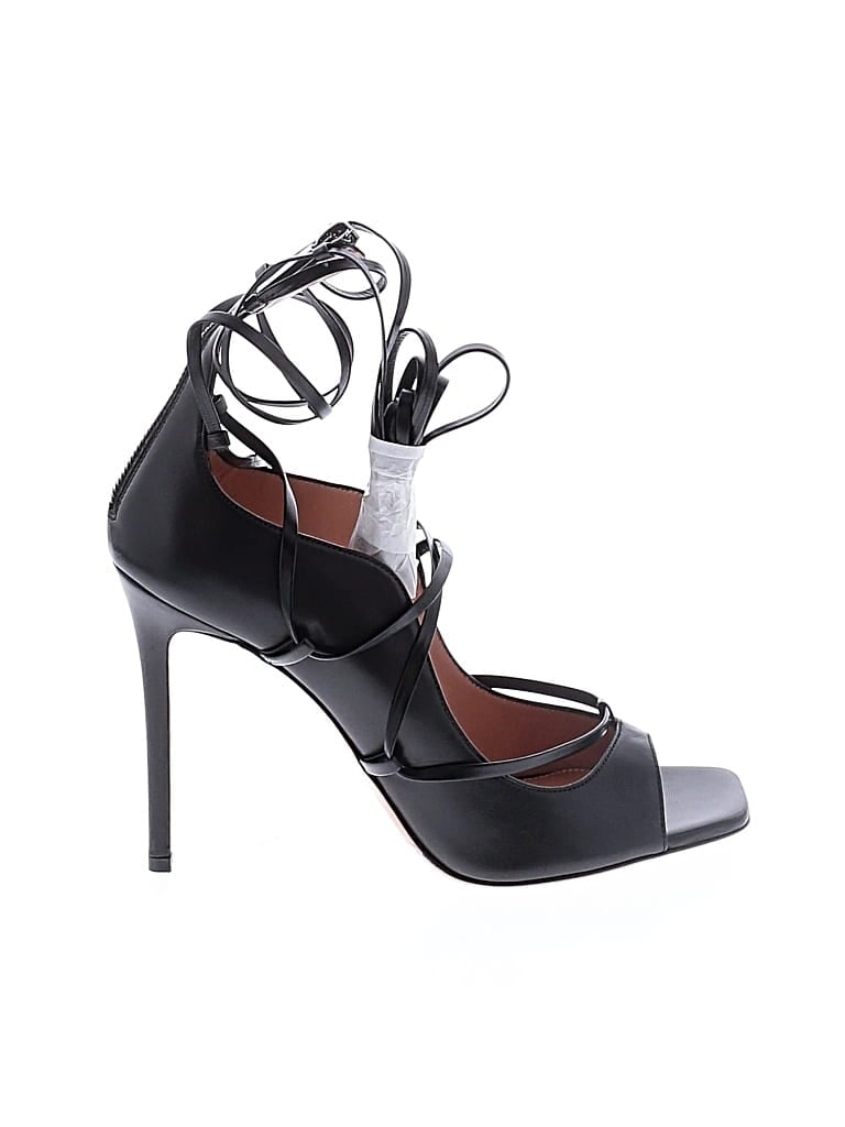 Pre-owned Lita By Ciara Heels In Black