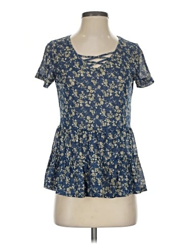 Naif Short Sleeve Top (view 1)