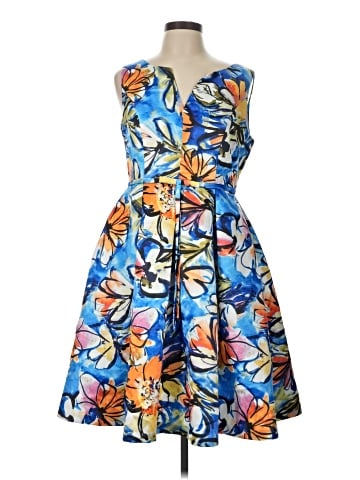 Gracia Cocktail Dress (view 1)