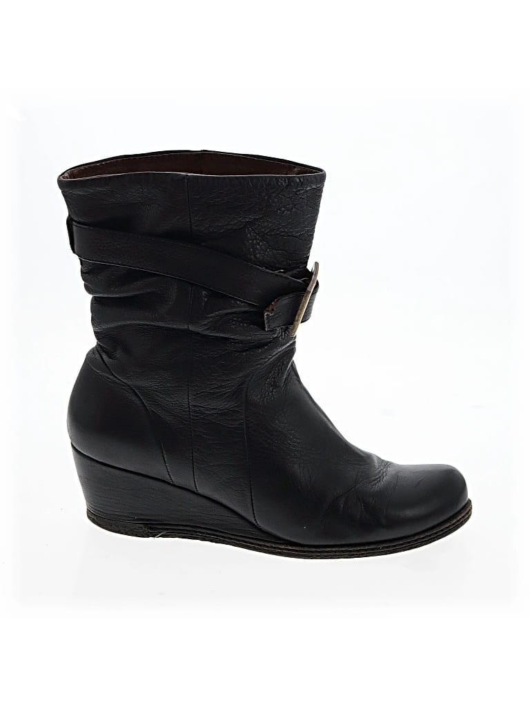 Pre-owned Eric Michael Boots In Black