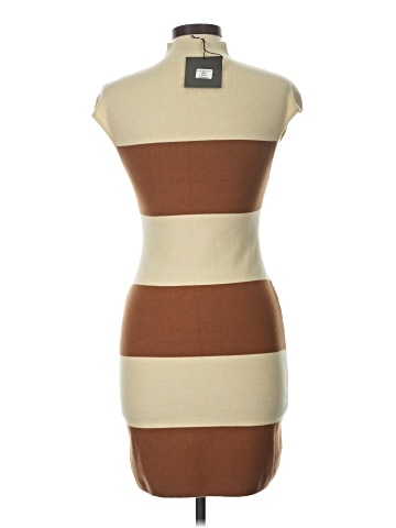Le Lis Casual Dress (view 2)