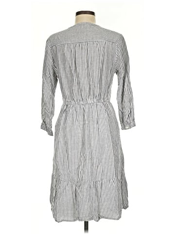 Old Navy Casual Dress (view 2)