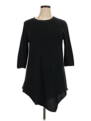 Neiman Marcus Cashmere Pullover Sweater (view 1)