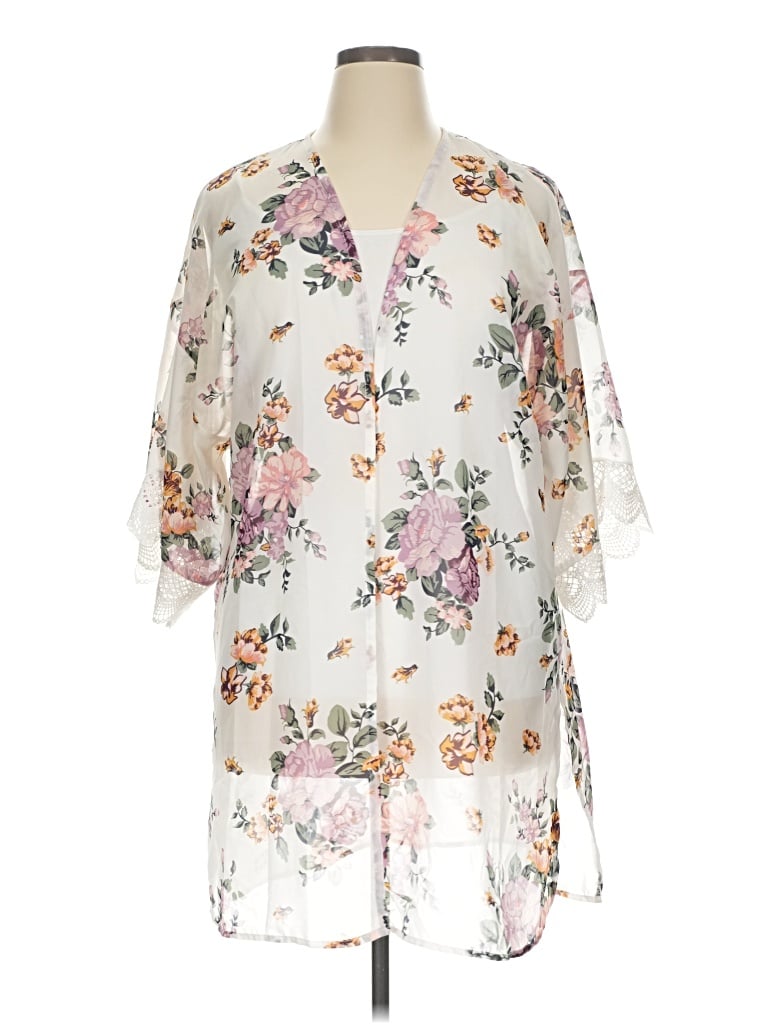 Pre-owned Wallflower Kimono In Ivory