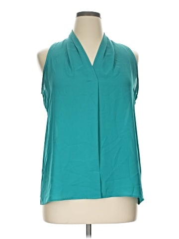 Violet & Claire Sleeveless T-Shirt (view 1)