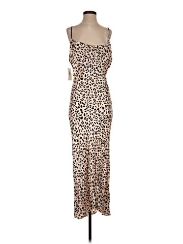 En Creme Casual Dress (view 1)