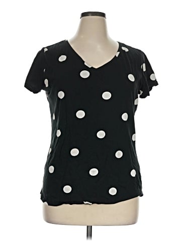 New York & Company Short Sleeve T-Shirt (view 1)