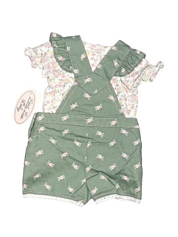 Little Lass Short Sleeve Onesie (view 2)