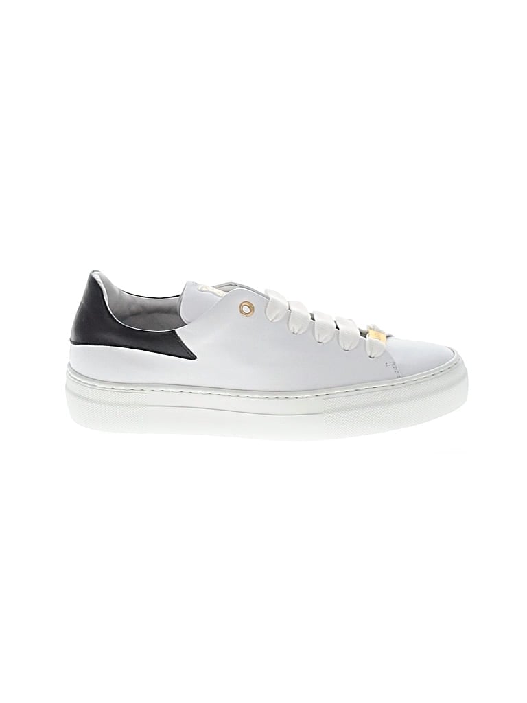 Pre-owned Lita By Ciara Sneakers In White