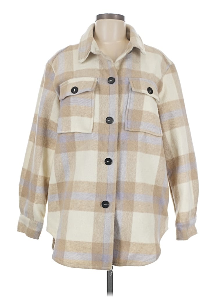 Pre-owned Veveret Coat In Ivory