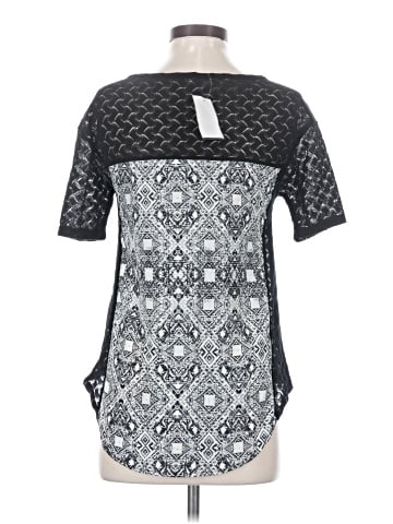 Socialite Short Sleeve Top (view 2)