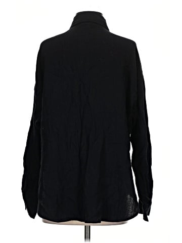 Ann Taylor LOFT Outlet Long Sleeve Button-Down Shirt (view 2)