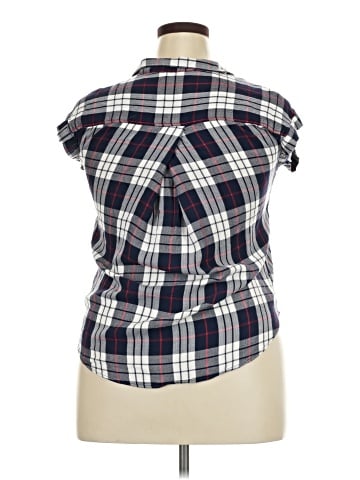 Jachs Girlfriend Sleeveless Button-Down Shirt (view 2)