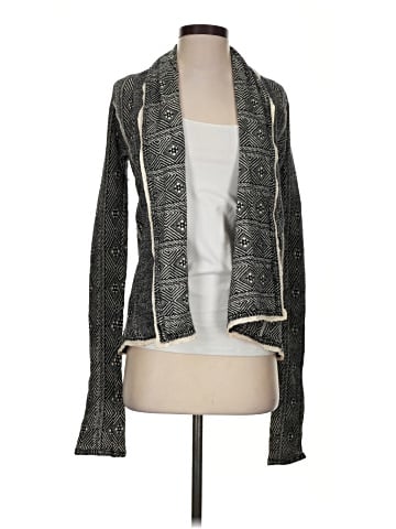 Sparrow Cardigan (view 1)