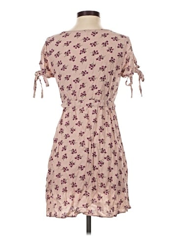 American Eagle Outfitters Casual Dress (view 2)