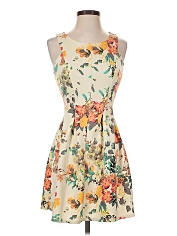 Candie's Casual Dress (view 1)